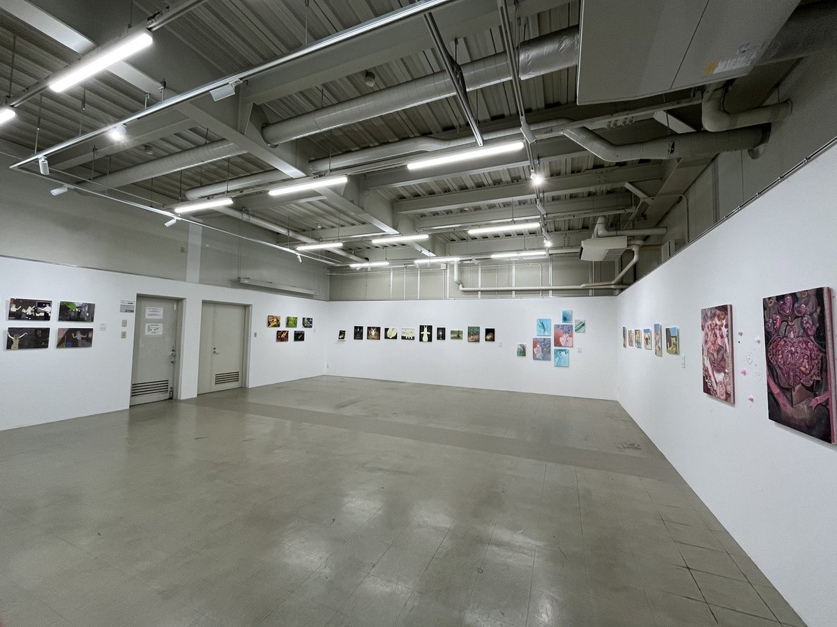 machii_zemi's tweet image. 搬入が終了しました！！
待井ゼミ展『わたしのとびら。』明日、22日から始まります！ぜひお越しください！！