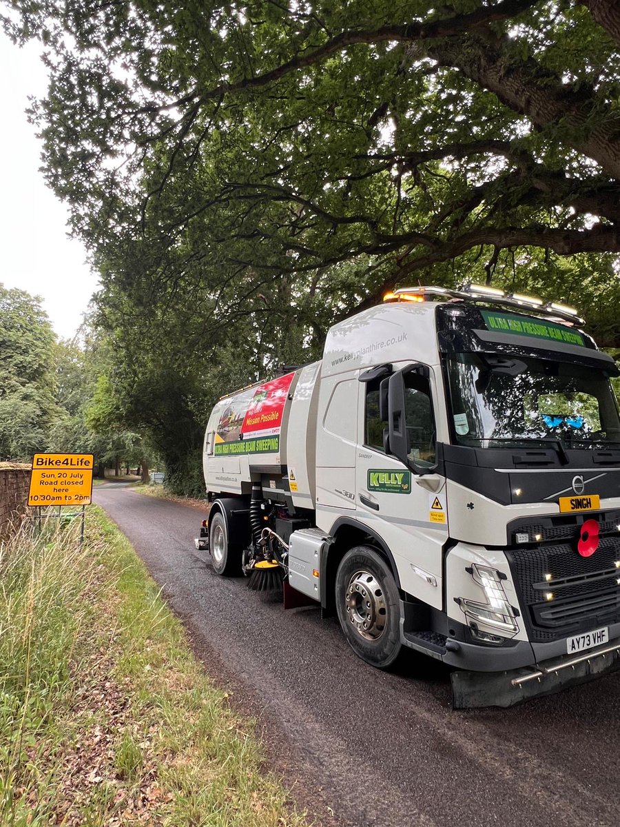 Bike4LifeFest's tweet photo. ❤️ Huge thanks to Shaun Kelly and the team at Kelly Plant Hire ❤️

We’re so grateful to Shaun and his crew for sweeping the route after our Bike4Life event yesterday – including the start point at Meole Brace Park and Ride.

Your support makes a real difference. Thank you for going the extra mile! 🙌