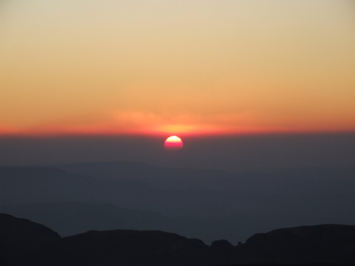 SafariKZNMark's tweet image. Sunrise at great tourism heights
Are you ready to mix'n'match on your next #traveladventures & create your very own #mondaymemories Stay here in the #drakensberg #mountains & combine in with the #beach & a #Safari So many incredible places & options in #KZN #SouthAfrica