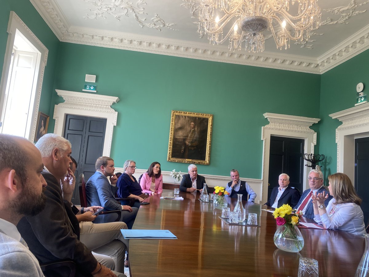 IrePalestine's tweet image. Before the Dáil went on recess, the inaugural meeting of the Ireland Palestine Parliamentary Friendship Group took place.
Many thanks to convenor Deputy @aosnodaigh TD for welcoming Ambassador Dr Jilan Wahba Abdalmajid to Leinster House.
Great to see so many Oireachtas members…