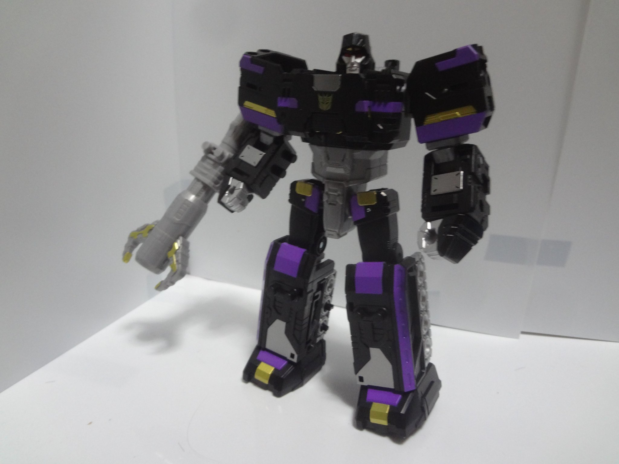 メガトロン Amazon.co.jp: トランスフォーマー Studio Series SS-13