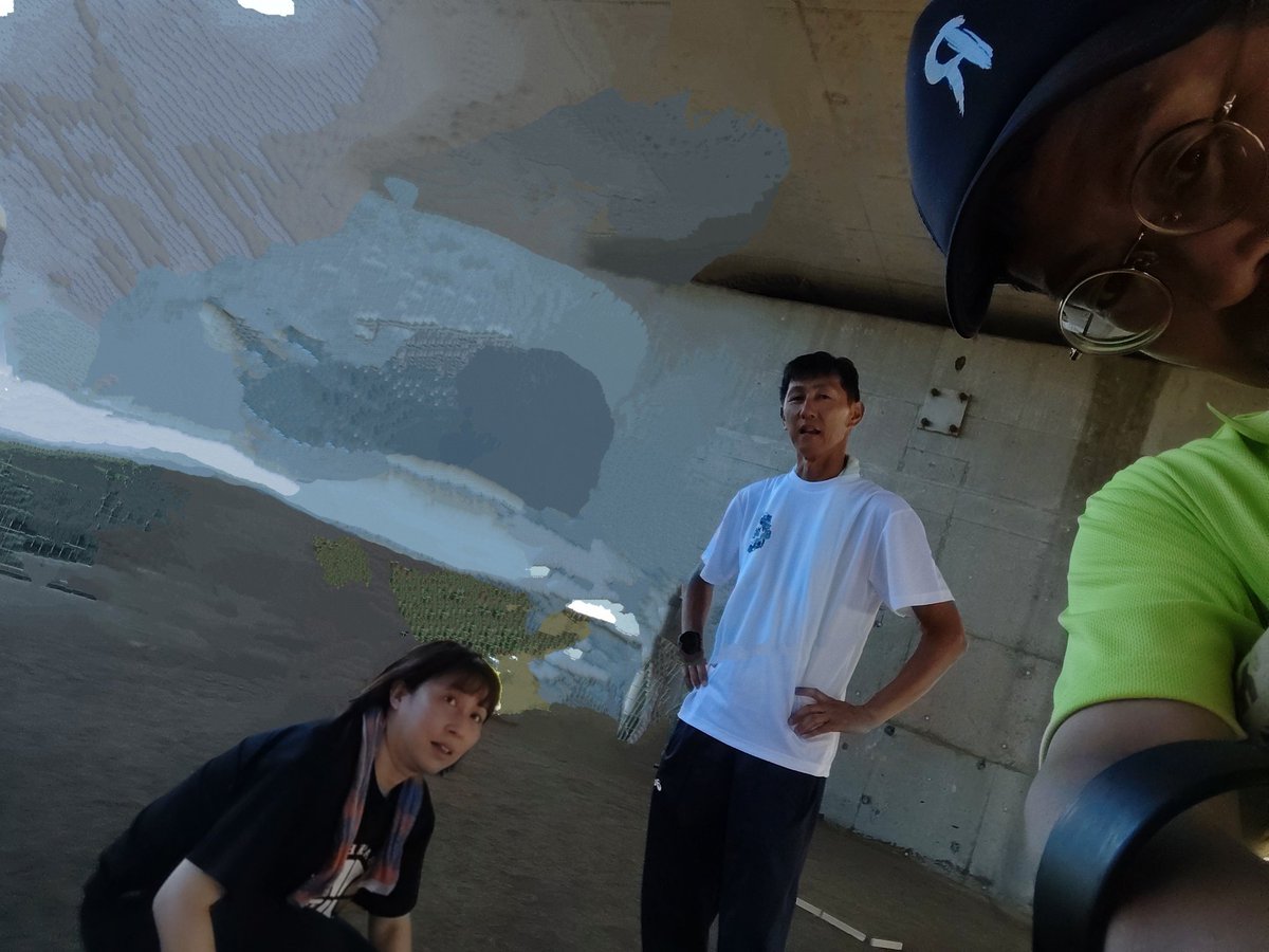 ghE9U3lPjvgGh0G's tweet image. 今日のメバル昼練😆
アリコ　vs  のり　vs  りょう
アリコの優勝〜〜〜😆😆

#under #forty #okinawa #atarasiihuku #MEBARU1年間グランプリ　
#賞品 #りょうシャツ