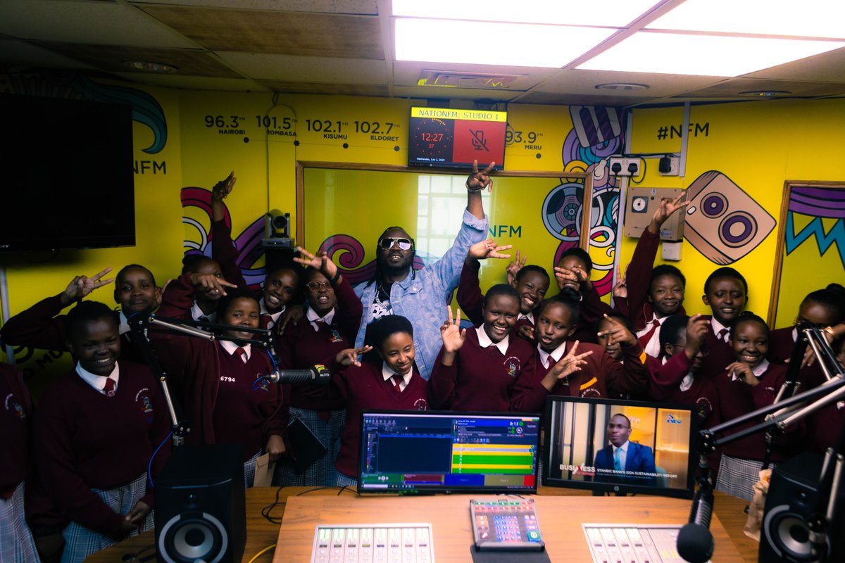 anyikopr's tweet image. Big thanks to @brian_aseli and the Vibe Shift team at @NationFmKE for hosting @BebeCoolUG and giving him the platform to speak on his new album Break The Chains. Always a vibe with Aseli on the mic! 🎶🔥 #BreakTheChains #VibeShift #BebeCoolOnNationFM