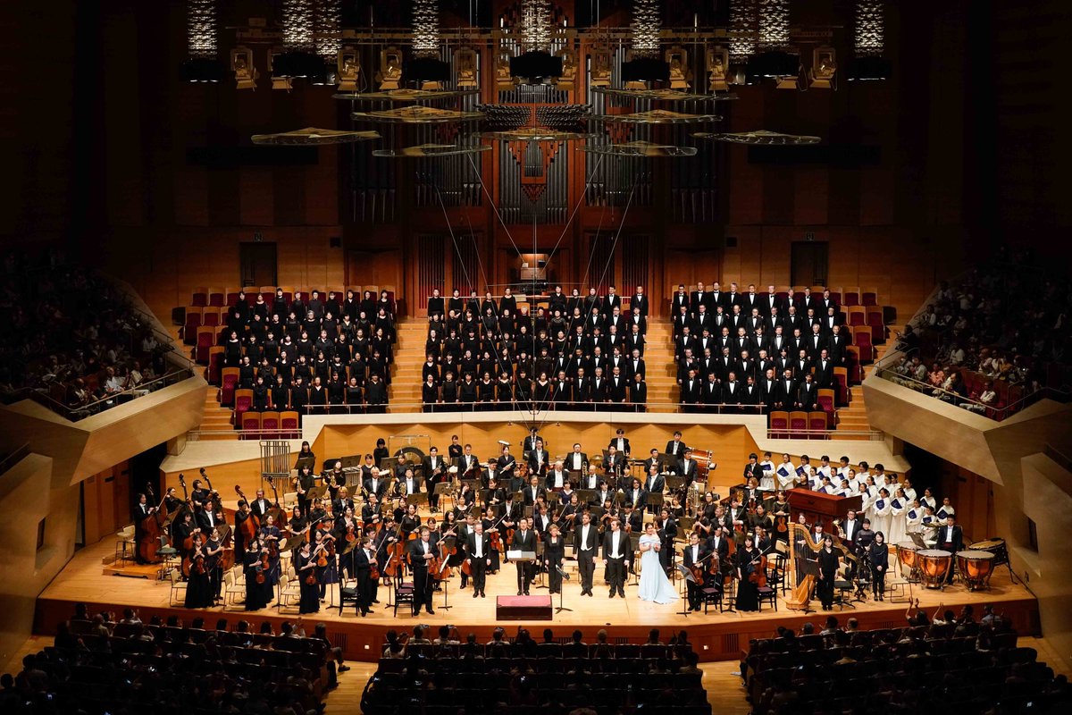Tokyo_Symphony's tweet image. 定期演奏会、終演いたしました。
前回、桂冠指揮者秋山和慶指揮で演奏して以来33年ぶり、戦後80年という節目に、音楽監督ジョナサン・ノットとともにこの《ブリテン:戦争レクイエム》を演奏出来たことに胸が熱くなりました。
ご来場いただいた皆様、誠にありがとうございました。
©N.Ikegami/TSO