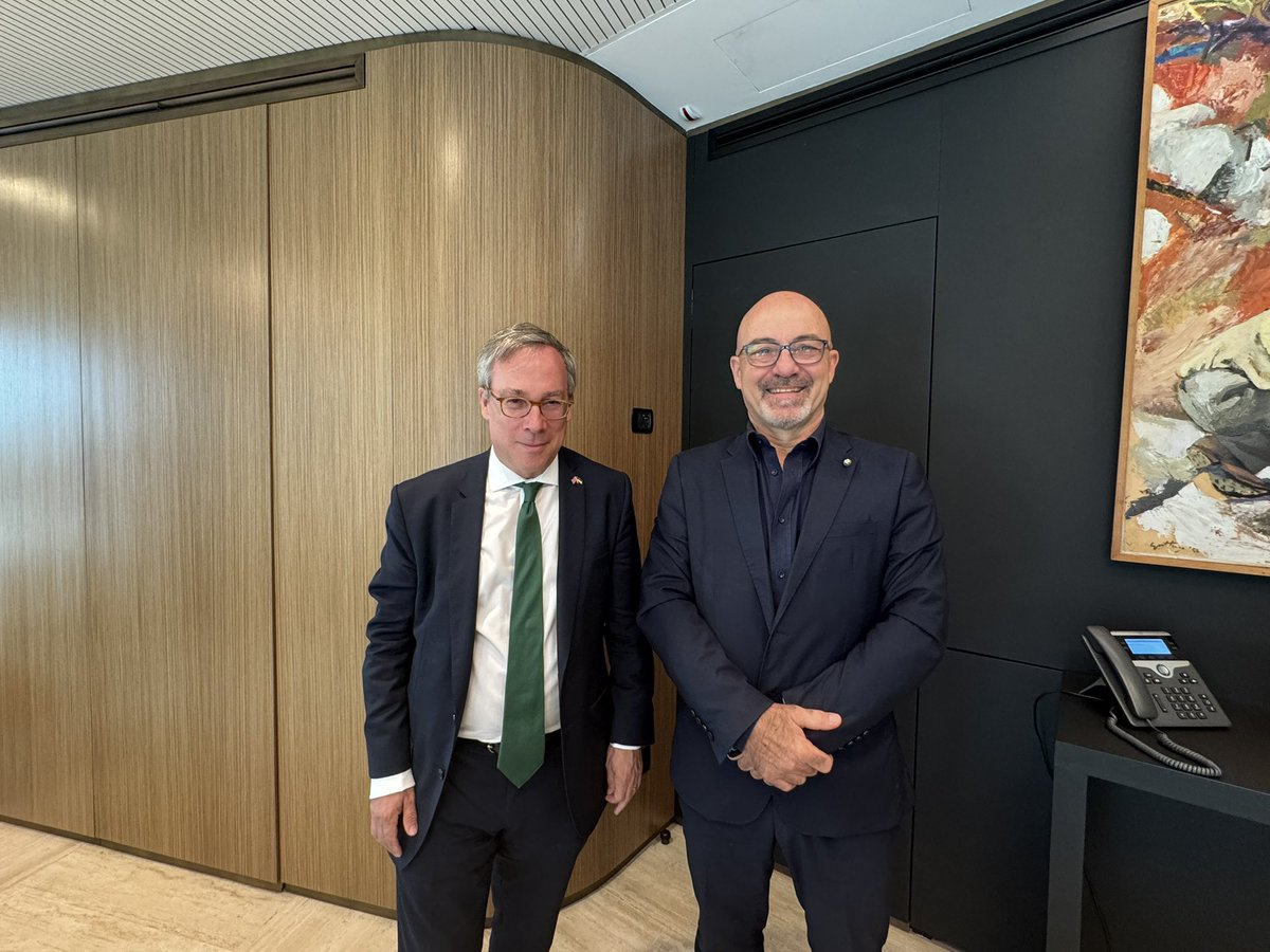 Ed Llewellyn (@edllewellynfcdo) on Twitter photo Good to see the CEO of Leonardo, Roberto Cingolani, and to catch up on our extensive work together across the board, including on the Global Combat Air Programme (GCAP) - through which ๐ฌ๐ง๐ฎ๐น and ๐ฏ๐ต are building our new 6th generation stealth fighter together ๐ฌ๐ง๐ฎ๐น๐ฏ๐ต Good to see the CEO of Leonardo, Roberto Cingolani, and to catch up on our extensive work together across the board, including on the Global Combat Air Programme (GCAP) - through which ๐ฌ๐ง๐ฎ๐น and ๐ฏ๐ต are building our new 6th generation stealth fighter together ๐ฌ๐ง๐ฎ๐น๐ฏ๐ต