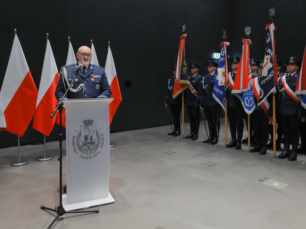 Policja_KSP's tweet image. Za nami obchody 106. rocznicy powstania Policji Państwowej. Główne uroczystości policyjnego święta odbyły się w Muzeum Wojska Polskiego na terenie Cytadeli Warszawskiej. Zapoczątkowała je uroczysta zbiórka, w którym udział wzięli: Sekretarz Stanu w Ministerstwie Spraw…