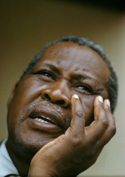 valavoosh's tweet image. Today marks 58 years since Chief Albert Luthuli's death. He was 69 years old.
馃摳: Terence Spencer