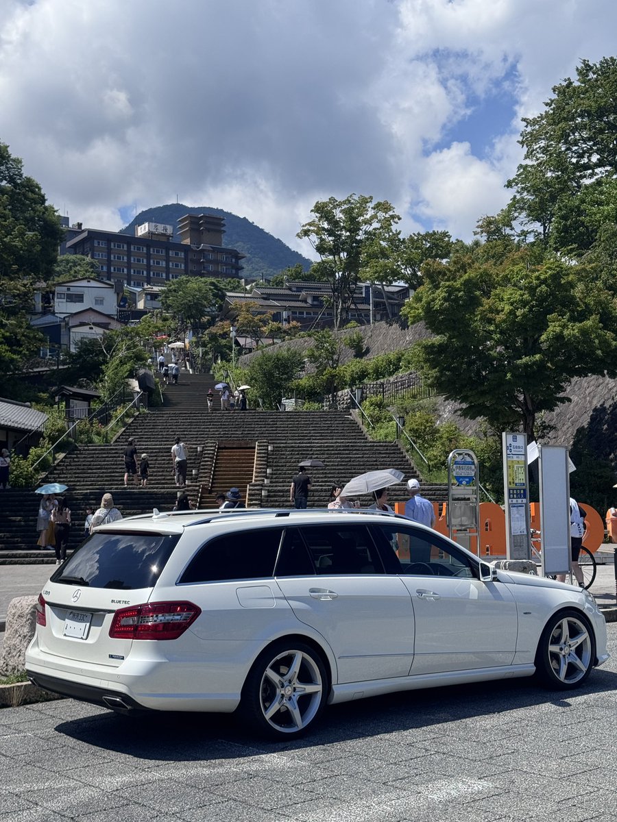 mikan1205dog's tweet image. 伊香保旅行🚗

#MercedesBenz 
#s212
#Eclass