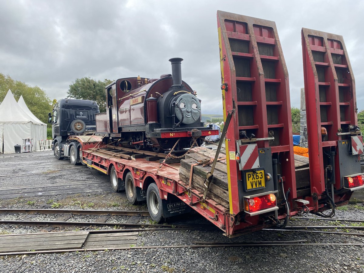 Then they all set off for Duke's new home!