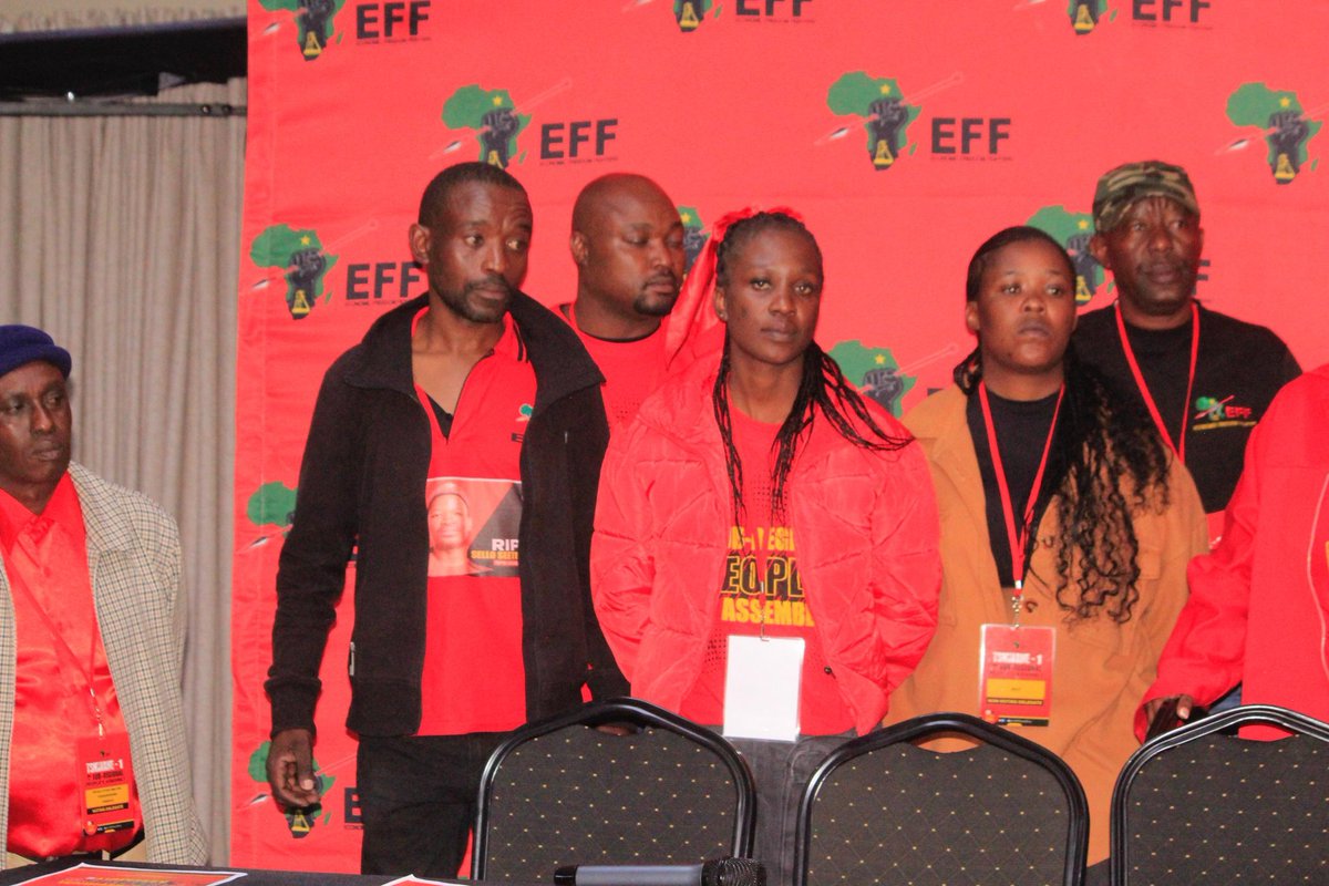 EFFGautengProv's tweet image. 🚨ICYMI🚨
EFF Tshwane SubRegion 1 SRPA elected Chairperson Mape Modiba, Secretary Dineo Mmotsa, Treasurer Ralph Modumo, and a clloective of 15 Additional Members as the SRCT.
Now the immediate task of the revolution is the Picket Lines, Voter Registration and Political…