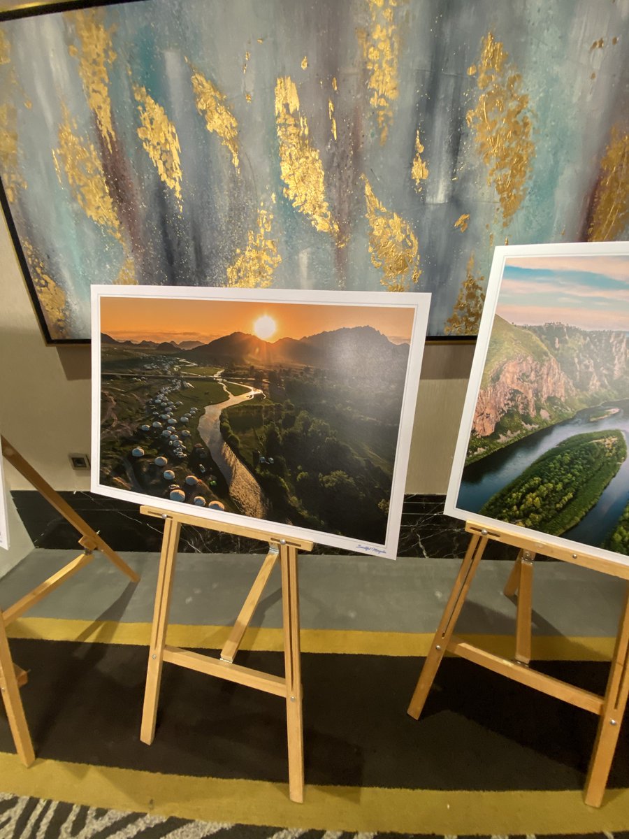 exhibition of the Mongolian photographer instagram.com/ganulzii_photo… during Kyrgyz-Mongolian business forum

beautiful nature!