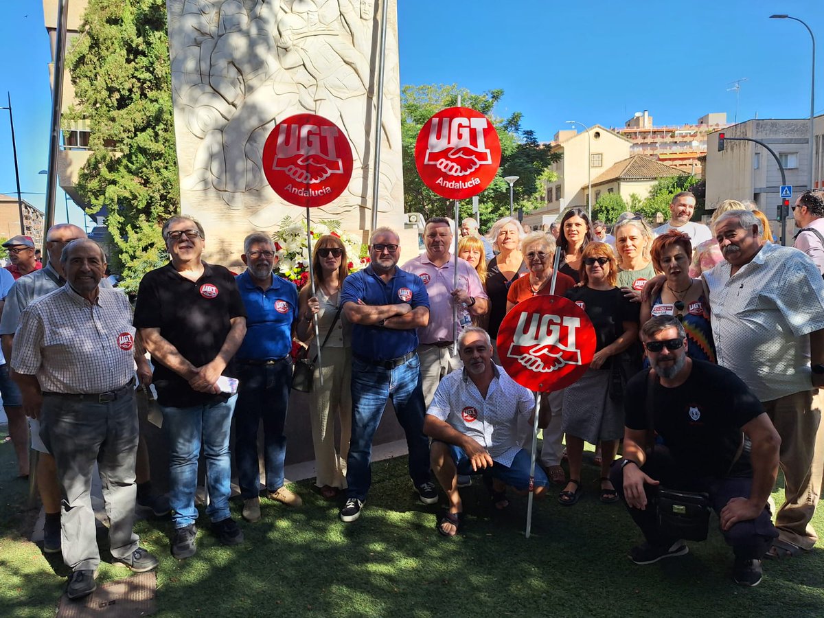 UGT Fica Andalucía (@fica_andalucia) on Twitter photo <a href="/JRodrguezSauced/">Jose Manuel Rodríguez Saucedo</a> SG <a href="/fica_andalucia/">UGT Fica Andalucía</a> junto Paco Ruiz SG <a href="/FicaGranada/">UGT FICA GRANADA</a> - conmemoración del asesinato de tres obreros durante la huelga de la construcción de 1970. homenaje a Antonio, Cristóbal y Manuel, los trabajadores asesinados. La primera gran huelga obrera tras el franquismo. <a href="/JRodrguezSauced/">Jose Manuel Rodríguez Saucedo</a> SG <a href="/fica_andalucia/">UGT Fica Andalucía</a> junto Paco Ruiz SG <a href="/FicaGranada/">UGT FICA GRANADA</a> - conmemoración del asesinato de tres obreros durante la huelga de la construcción de 1970. homenaje a Antonio, Cristóbal y Manuel, los trabajadores asesinados. La primera gran huelga obrera tras el franquismo.