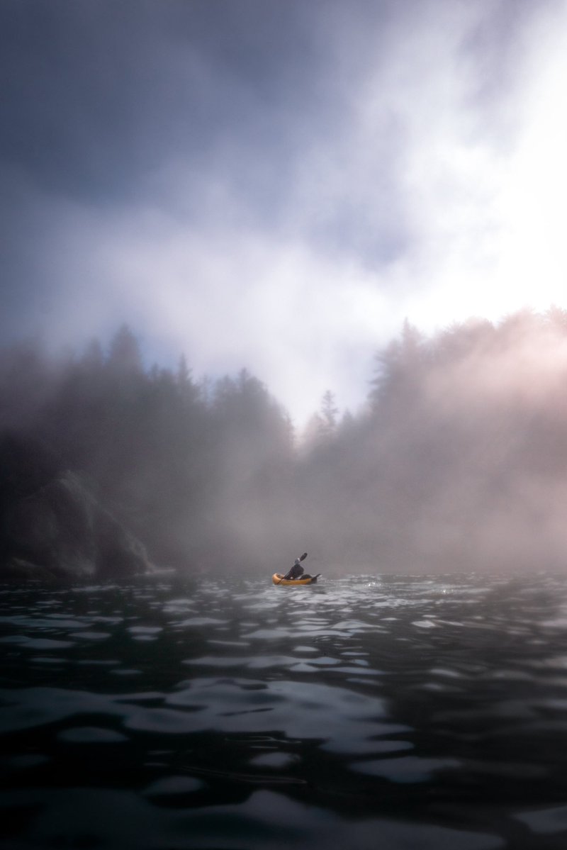 KennethLerose's tweet image. Last week I went kayaking in the ocean with some moody fog 😍