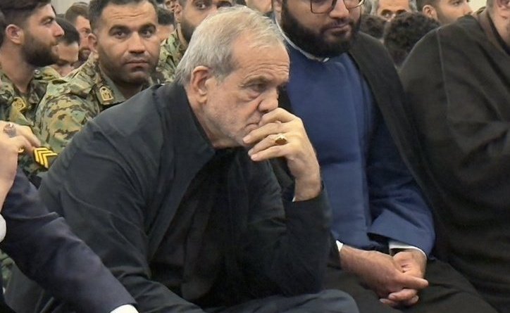 kaveheii's tweet image. چه چیزی در یکسال ریاست جمهوری پزشکیان تجربه کردید که در ۴۵ سال قبلش نکرده بودید !؟