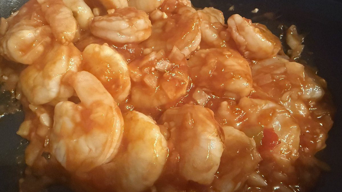 今日の晩御飯はエビチリを作ってみた。
エビチリって美味しいよねー