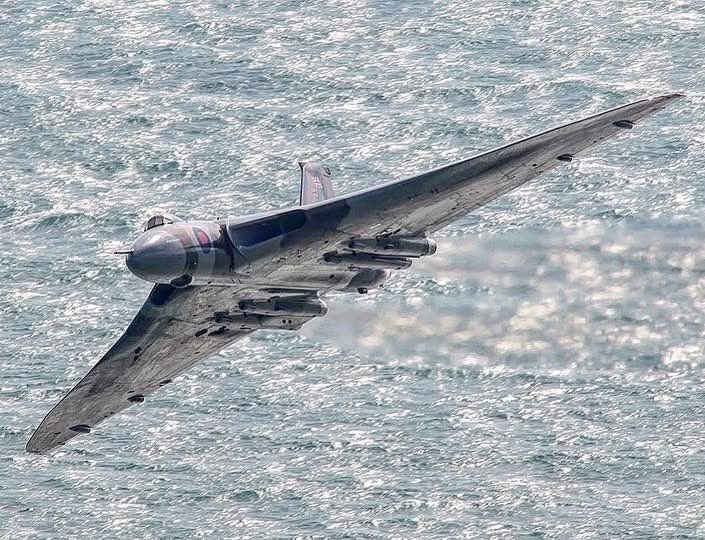 Lovely Vulcan image from Ian Hunter