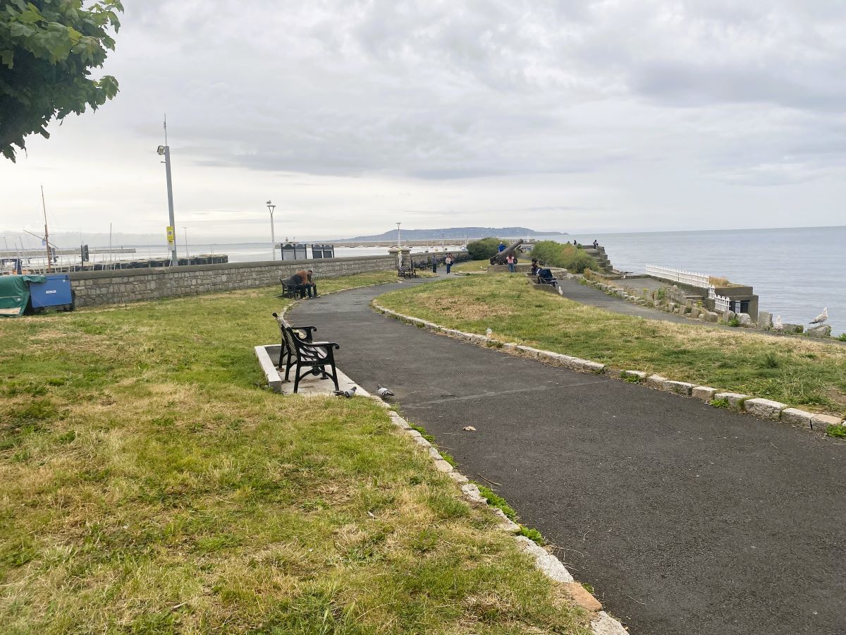 dunlaoghairecra's tweet image. The Pleasure Gardens is the name of the small park on the outside of the East Pier. It lies outside boundary of the DL Harbour but for the purpose of maintenance we feel it really should be looked after by the Harbour.
The Harbour Master Plan is open for submissions until the…
