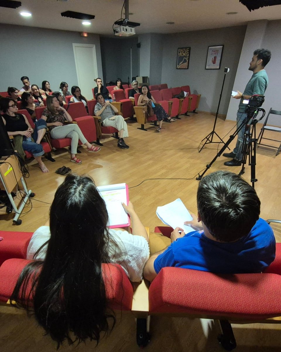 El Programa OFF ESCAC (<a href="/escac/">ESCAC</a>)  con la colaboración de ASECAN, ha finalizado con éxito el taller  "Competencias digitales aplicadas al uso del Eneagrama para la creación de personajes" con Bernabé Bulnes como profesor.