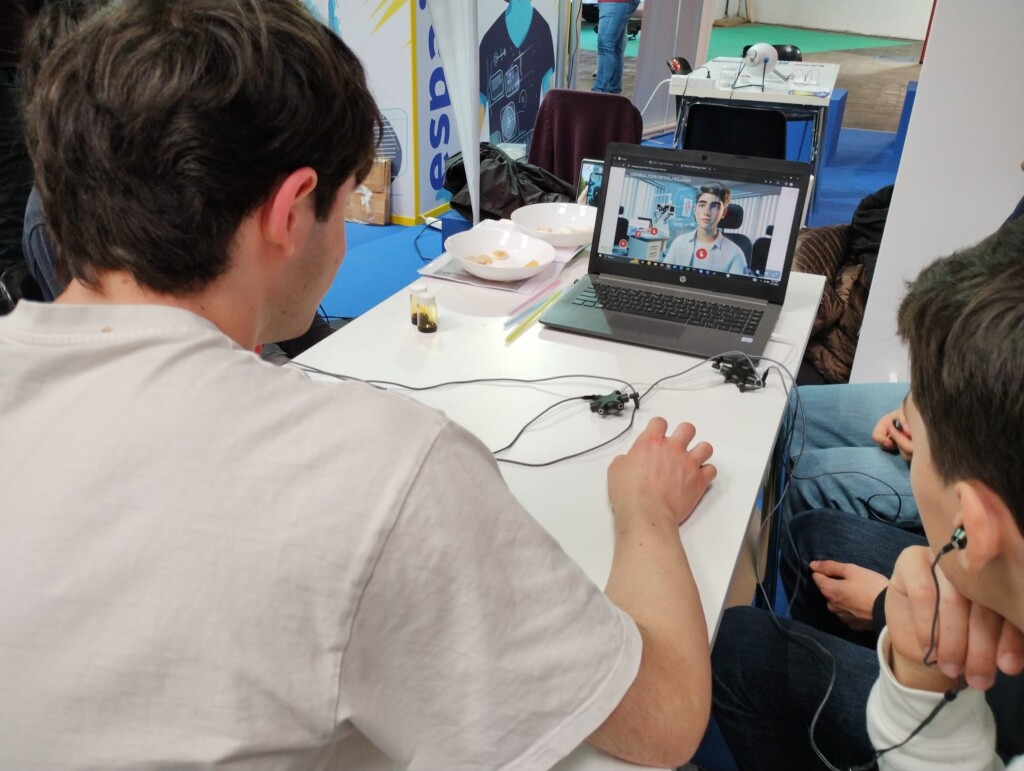 universitatURV's tweet image. 🙌El Campus Experimenta i Bio4Health guanyen la fase local del premi Santander X Award. Un reconeixement per aquests dos projectes emprenedors impulsats per la #URV que promou el seu llançament al mercat. Enhorabona!
👉diaridigital.urv.cat/campus-experim…