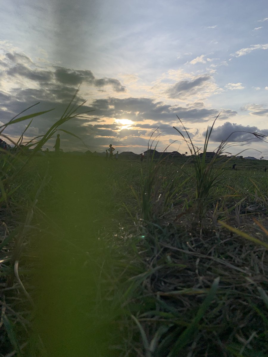 GM X

Ended the weekend by touching grass, literally! 🌿 
Took the time to recharge and now it’s time to get serious. 

Let’s tackle this week with full energy! 🤌