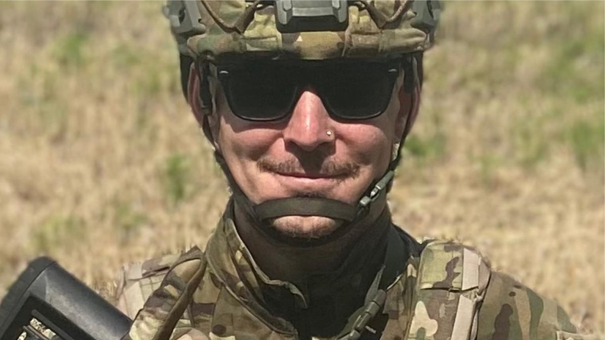 EuromaidanPress's tweet image. Let us keep the Defenders of Ukraine in our prayers.
We are the Dead. Short days ago
We lived, felt dawn, saw sunset glow,
Loved and were loved, and now we lie
In Flanders fields.
RIP – Yaroslav Oblonenko (44), British fighter James Hands, Roman Chepeliak, Stepan Chuiko (23)