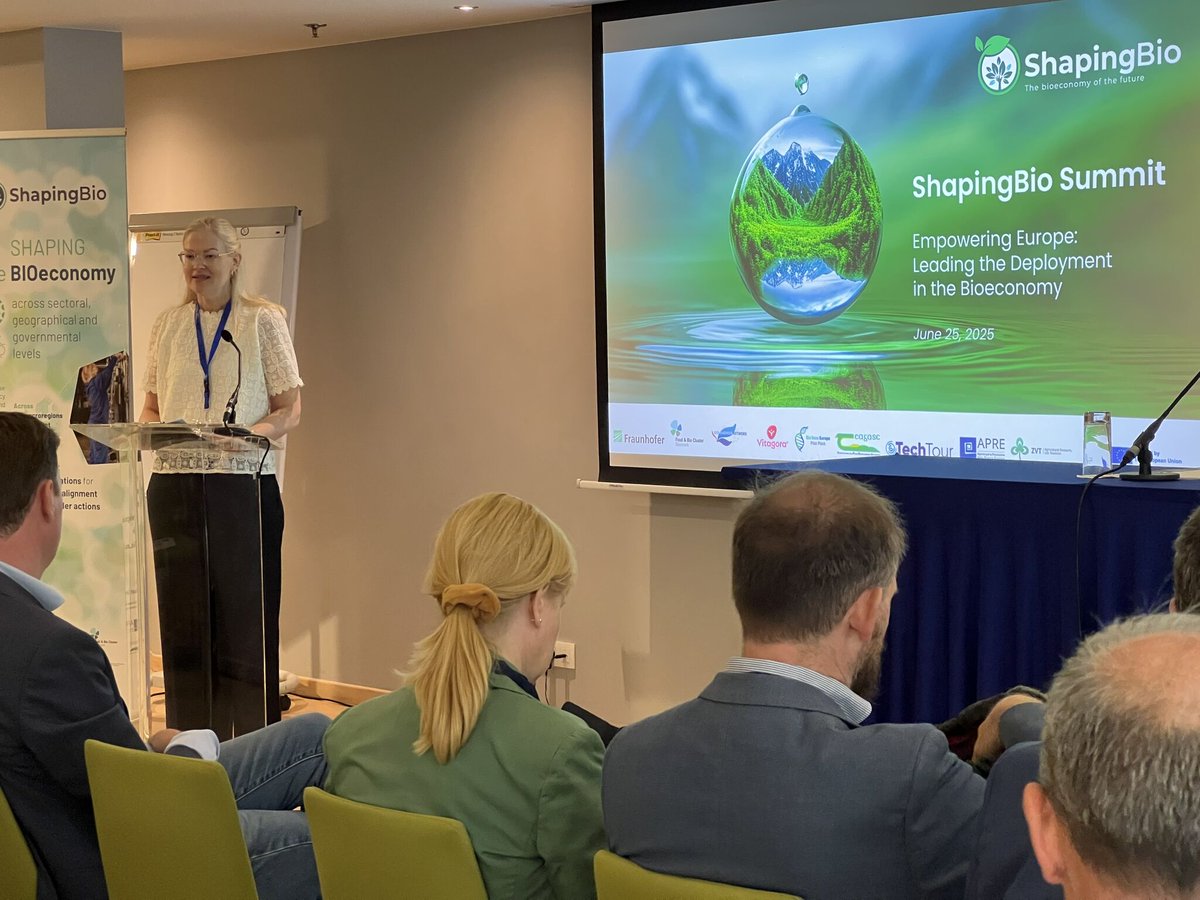 ShapingBio_eu's tweet image. 📢 Did you miss the ShapingBio Summit or want to revisit the key takeaways?
Catch up on the inspiring discussions, expert insights, and strategic visions that are driving the future of Europe’s bioeconomy.
🔗 Access the presentations from the Summit here shorturl.at/Wepgx