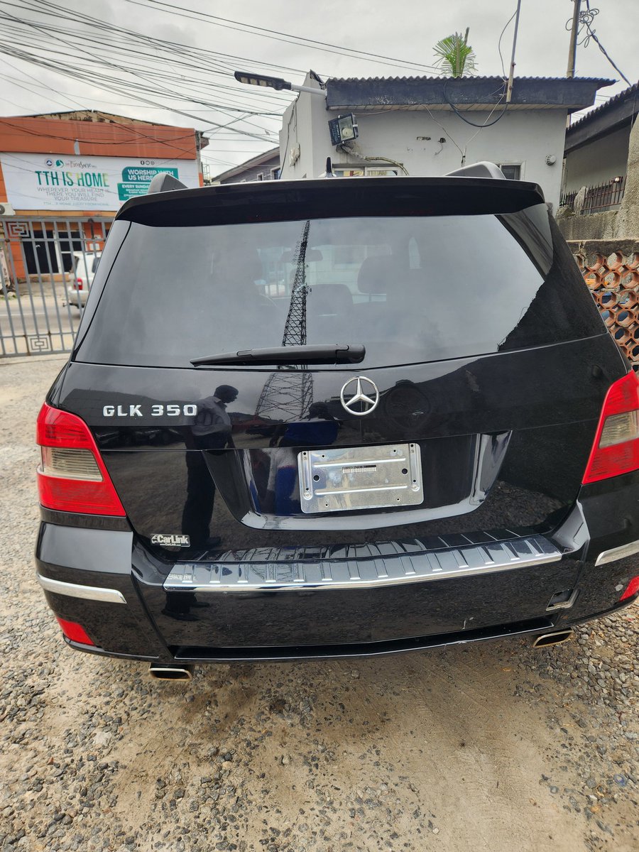 I have this 2012 GLK that I want to sell.  

15 million naira. 

Direct Tokunbo, nothing to fix, just buy and drive.  

Pls RT my customer is on ur TL.