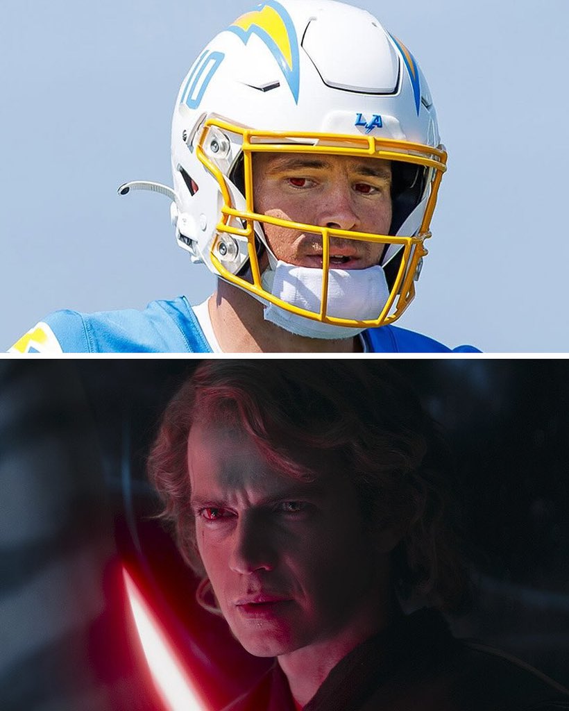 NFLFrance's tweet image. 👿 Justin Herbert va passer du côté obscur de la Force !
@chargers | #BoltUp