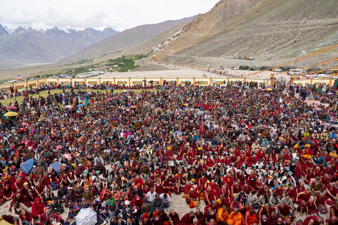 tkdb10's tweet image. Devotees and admirers of His Holiness the Great XIV Dalai Lama arrive in their thousands to welcome His Holiness in Zanskar, #Ladakh today. He is in excellent health. (photos: Office of His Holiness)