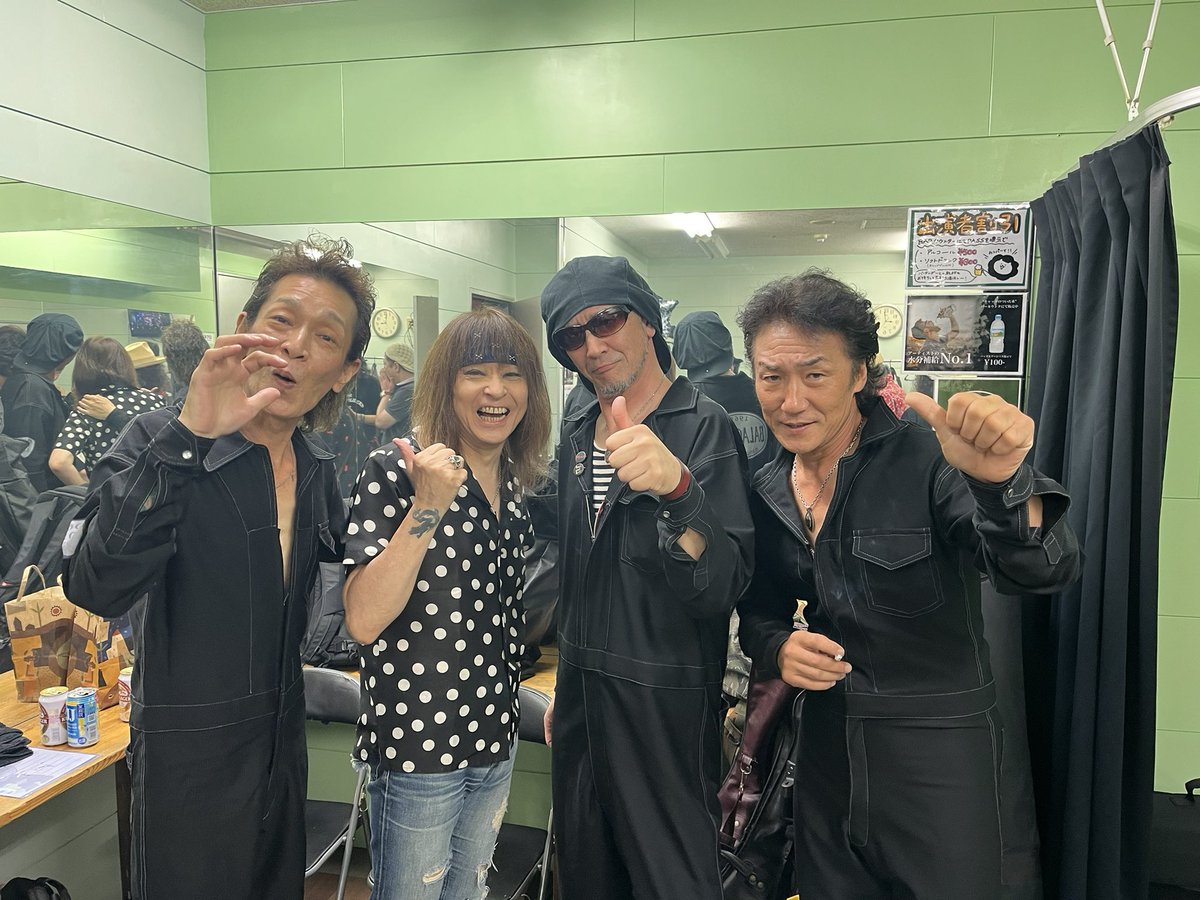 稲田 錠 ( Joe Inada)🍒 (@gd_captainjoe) on Twitter photo 昨夜の梅田Zeela 盛り上がりましたね
ありがとうございました
13年ぶりに演ったバラケッツと・・ 昨夜の梅田Zeela 盛り上がりましたね
ありがとうございました
13年ぶりに演ったバラケッツと・・