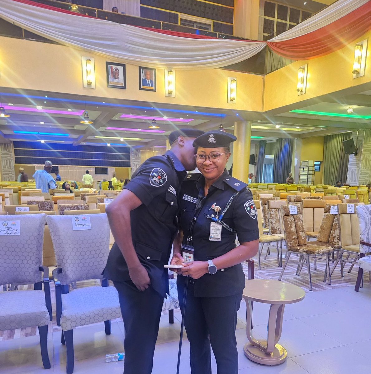 Jossy_Dannyking's tweet image. Happy birthday to my colleague turned bestie! You’re not just a teammate, you’re my everyday gist partner, stress reliever, and one-man comedy show 😂. May this new age bring you more wins, more peace, and endless joy! 🥂🎂🦜🦜