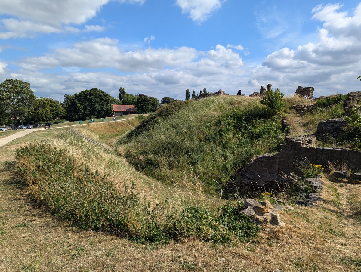 catecawley's tweet image. #Medieval #Yorkshire and #TheWarsoftheRoses: York Minster from the walls around the city; Sandal Castle near Wakefield, #battle site 1460; Lead Chapel near Towton, part of the 1461 #battlefield walk; Towton battlefield near Cock Beck #MedievalMonday #history