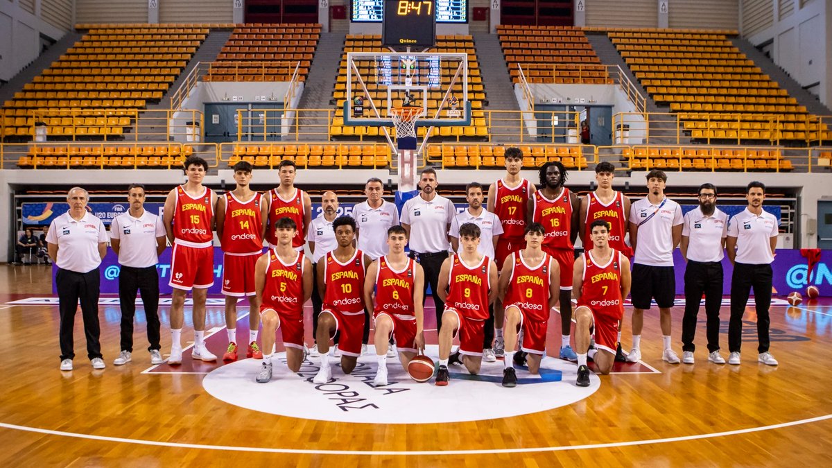 MovistarEstu's tweet image. 𝗖𝗔𝗡𝗧𝗘𝗥𝗔 | Miguel Sola octavo del Eurobasket con la #U20 de España 🇪🇸
👇 Así le fue el campeonato.
movistarestudiantes.com/la-cantera/mig…