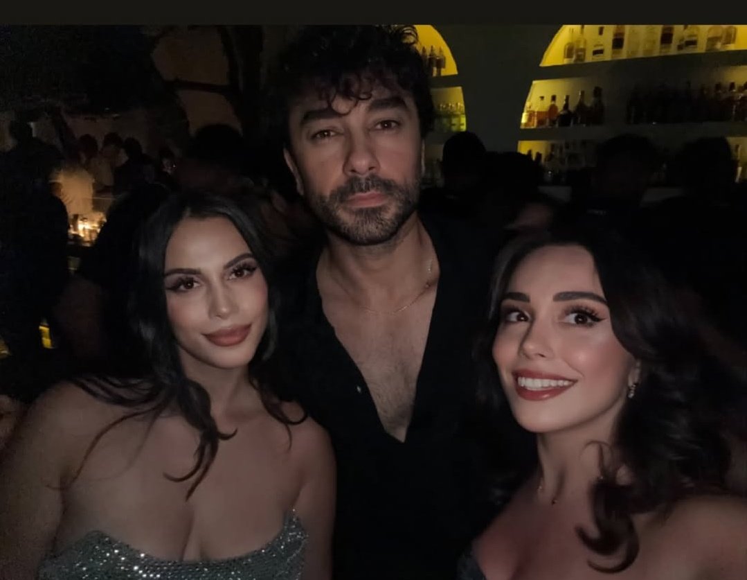 Son bir buçuk yılın özeti.Diger oyuncular iş üstüne iş yaparken bir kısım evlenip çocuk çocuğa karışırken bizim garibanlik ve yokluk.
Teşekkürler Gökhan en yoklukta fan grubu olduk sanırım.Klasiklerin dışına mi çıksan acaba artık 
 #GökhanAlkan