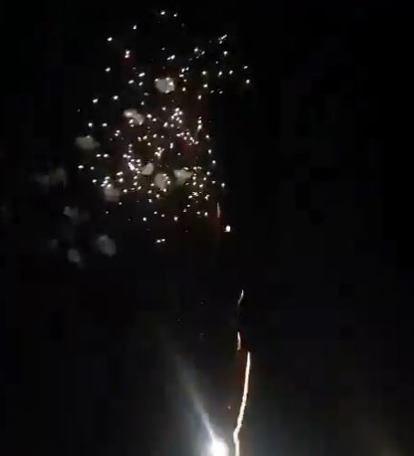 🎆Con el lanzamiento de fuegos artificiales, ayer despedimos las #FiestasDelCarmen2025 de #PuenteDeVallecas.

🌃Este año, el espectáculo pirotécnico tuvo una duración de casi 20 minutos, en el Mirador del Cerro del Tío Pío, uno de los enclaves con mejores vistas de la ciudad.