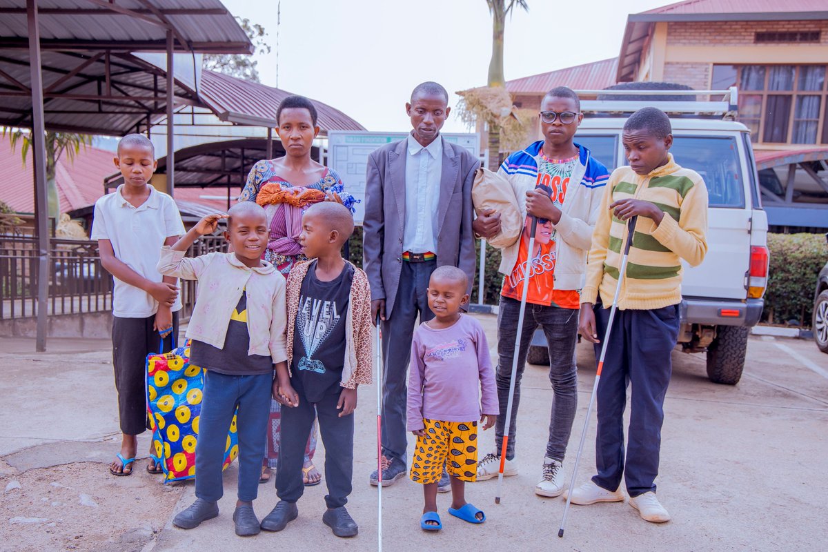 unabuRwanda (@rwandaunabu) on Twitter photo Poverty one factor contributing to total blindness! Under <a href="/RwandaUnabu/">unabuRwanda</a> partnership with Kabgayi Eye Hospital supported by <a href="/StichtingSeeYou/">SeeYou</a> <a href="/PlanRwanda/">Plan International Rwanda</a> this 15/7/2025 family of 8 people with blindness regained hope for vision <a href="/ncpdrwanda/">NCPD Rwanda</a> . Full story 👉ickjournalism.com/glaucoma-stole… Poverty one factor contributing to total blindness! Under <a href="/RwandaUnabu/">unabuRwanda</a> partnership with Kabgayi Eye Hospital supported by <a href="/StichtingSeeYou/">SeeYou</a> <a href="/PlanRwanda/">Plan International Rwanda</a> this 15/7/2025 family of 8 people with blindness regained hope for vision <a href="/ncpdrwanda/">NCPD Rwanda</a> . Full story 👉ickjournalism.com/glaucoma-stole…