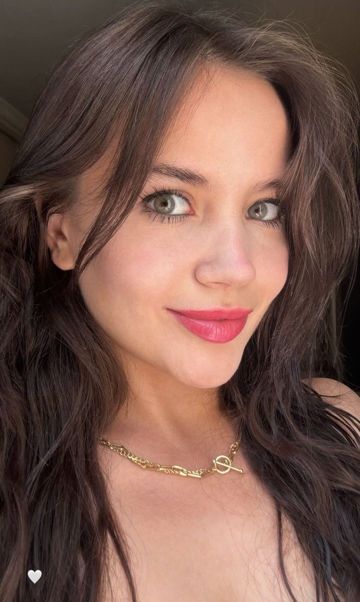 Başarılı insanın gizli hayranı fazladır Senin varlığın bile deli ediyor böyle de büyüklük..🫶🏻

#YağmurYüksel