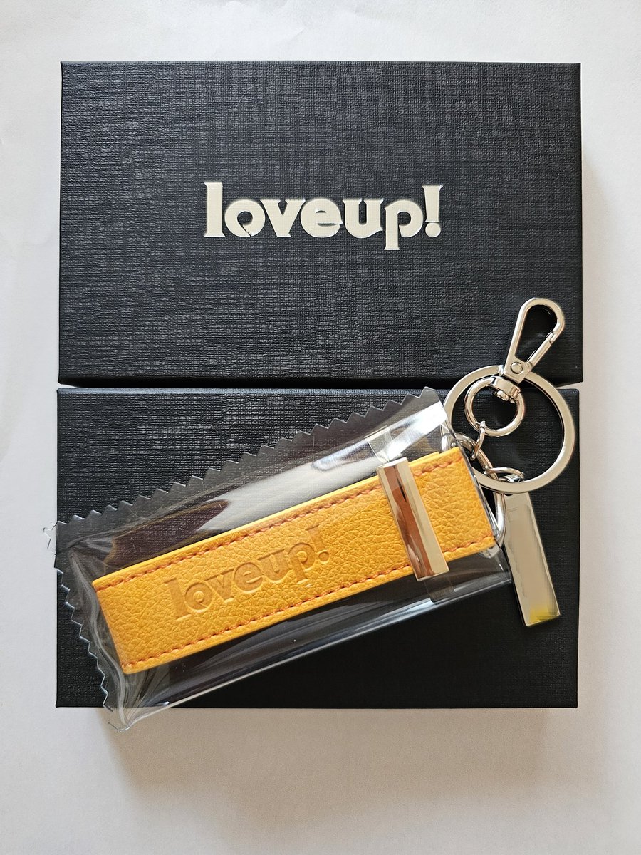 love up !キーホルダー昨日届きました✨️本当にこのお値段で良いの