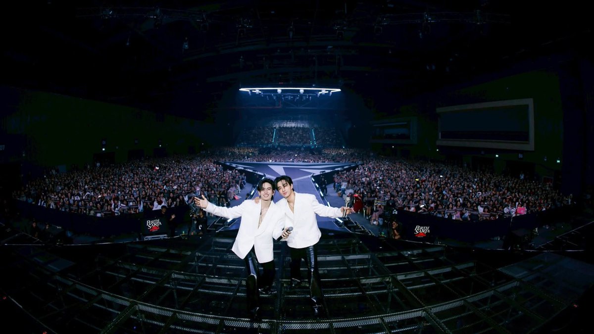 infinityent898's tweet image. แฟนๆ กรี๊ดสลบ!! “เพิร์ธ-แซนต้า” โชว์จัดเต็ม 2 รอบการแสดง อัดแน่นความสนุกสุดฟิน ในงาน “PERTH SANTA TIME STOPPER FANCON”
ฮอตจัดพุ่งทะยาน “อันดับ 1” เทรนด์ X ของโลก!
จบไปแล้ว สำหรับงาน “PERTH SANTA TIME STOPPER FANCON” แฟนคอนครั้งแรกของสองหนุ่มสุดฮอต “เพิร์ธ-ธนพนธ์ สุขุมพันธนาสาร”…