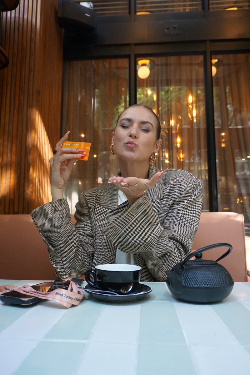 gemmamusic_'s tweet photo. Just a girl at lunch 💛 feat my new flex pay card from Clicksendnow ! Travel just got so much easier ☺️ #Clicksendnow #SendToday #ChangeTomorrow https://t.co/h6dYRSXPFI