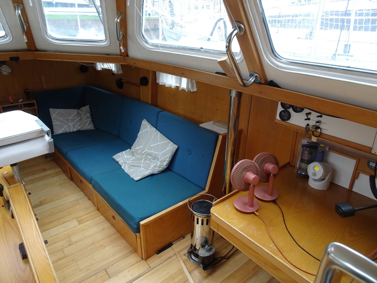 Aangeboden: een alleskunner!

Je kent vast wel zo'n Zwitsers zakmes waar dan een ladder uitkomt, of Inspector Gadget die dan een helikopter in zijn hoed heeft. Zo'n #zeiljacht heeft Easy Sail aan de steiger liggen, de Dubois 1150. 

Bekijk haar hier: 

easysail.nl/boot/dubois-11…