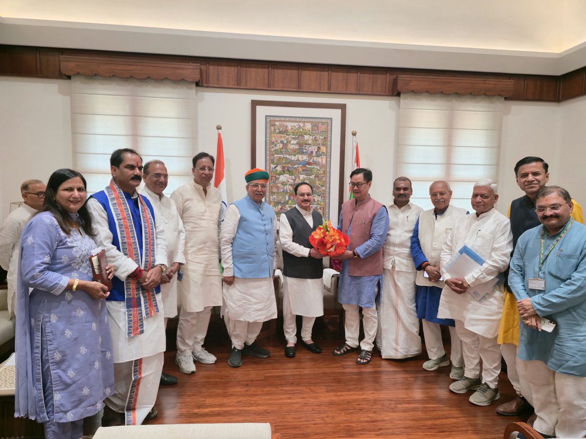 Kamaljeet Sehrawat (@kjsehrawat) on Twitter photo आज मानसून सत्र के पहले दिन आयोजित व्हिप मीटिंग में भारतीय जनता पार्टी के राष्ट्रीय अध्यक्ष एवं केंद्रीय मंत्री माननीय श्री <a href="/JPNadda/">Jagat Prakash Nadda</a> जी का मार्गदर्शन एवं सानिध्य प्राप्त हुआ। आज मानसून सत्र के पहले दिन आयोजित व्हिप मीटिंग में भारतीय जनता पार्टी के राष्ट्रीय अध्यक्ष एवं केंद्रीय मंत्री माननीय श्री <a href="/JPNadda/">Jagat Prakash Nadda</a> जी का मार्गदर्शन एवं सानिध्य प्राप्त हुआ।