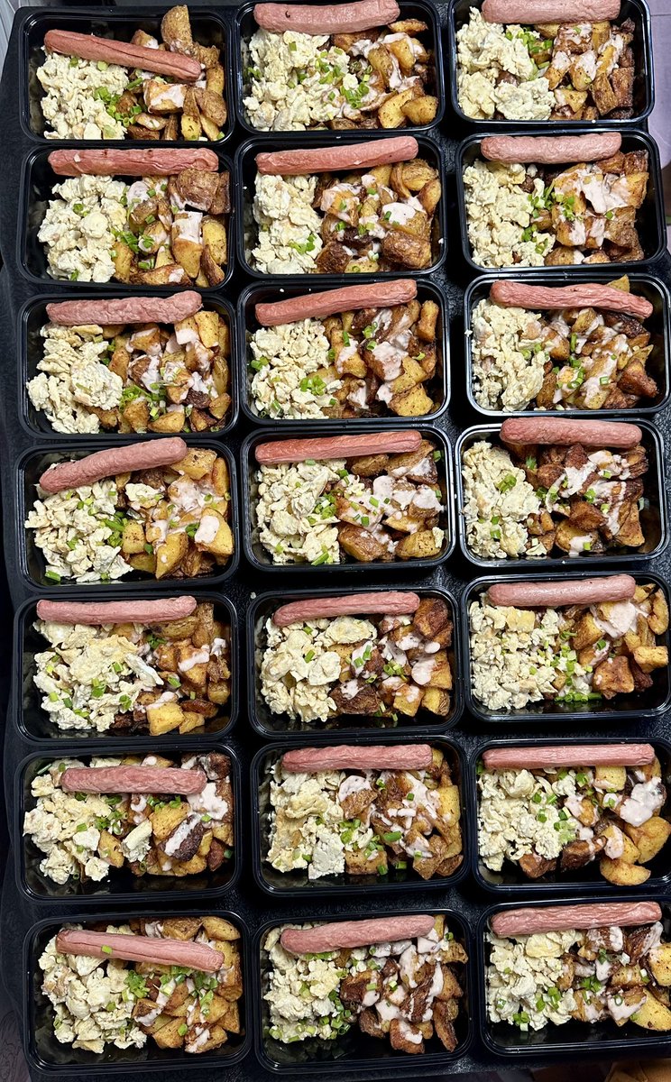 chezro(Pronounced as Shay Ro) tweet media