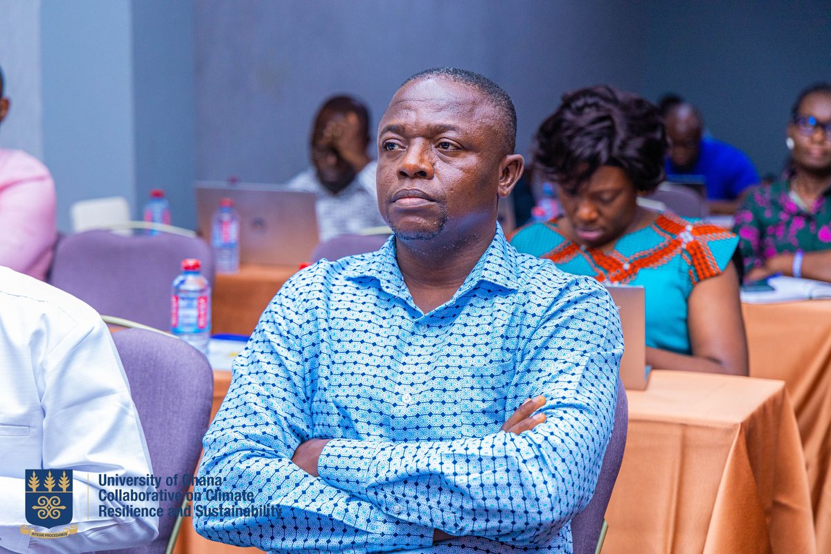 UGCCReS's tweet image. Day 3 at the @UGCCReS Manuals Validation Workshop:
Prof. Albert Ahenkan (@aahenkus) unveiled the draft Climate-Smart Acceleration Curriculum, sparking valuable dialogue among stakeholders.
Together, we're empowering #AfricanYouth for #ClimateSmart innovation. Stay tuned for more.