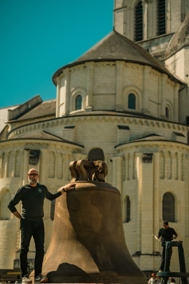 Pays de la Loire (@paysdelaloire) on Twitter photo Bonne continuation à <a href="/emmanuelmorin3/">Emmanuel MORIN</a> qui quitte ses fonctions de directeur artistique à <a href="/fontevraud/">Abbaye royale de Fontevraud</a> ! Durant 20 ans, il a œuvré pour faire dialoguer création contemporaine et patrimoine. Il a notamment marqué les esprits avec la recréation des six cloches de l’abbatiale, Bonne continuation à <a href="/emmanuelmorin3/">Emmanuel MORIN</a> qui quitte ses fonctions de directeur artistique à <a href="/fontevraud/">Abbaye royale de Fontevraud</a> ! Durant 20 ans, il a œuvré pour faire dialoguer création contemporaine et patrimoine. Il a notamment marqué les esprits avec la recréation des six cloches de l’abbatiale,