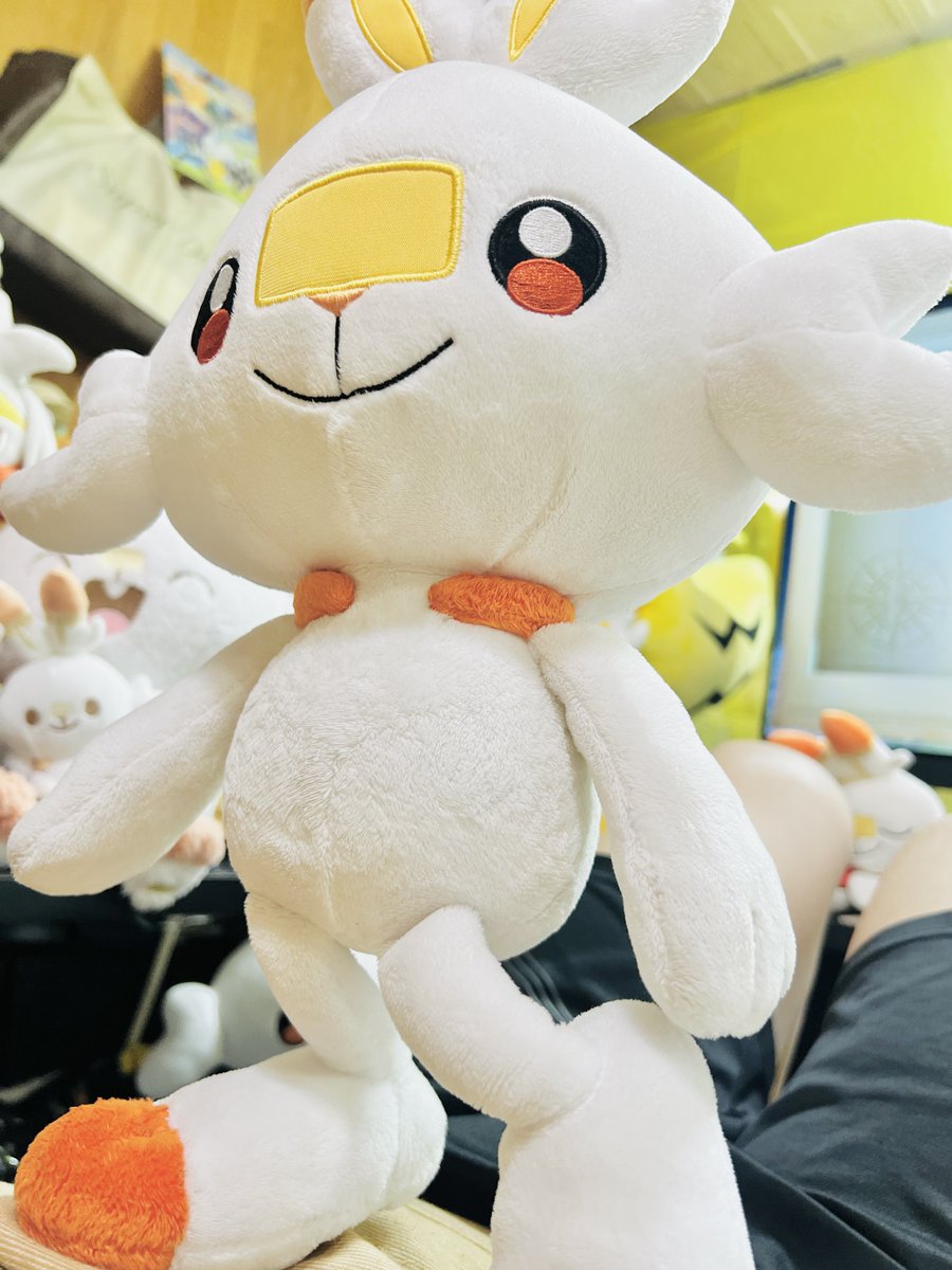 ComJunkies's tweet image. ヒバニーちゃんが『とびひざげり』を覚えられると知って衝撃を受けてます…
イメージしてみましたがこんな感じでしょうか?『ぺちっ!』とした優しいとびひざげりが炸裂する気しかしません(かわいい)
お膝へにゃへにゃだけどすごいんだねヒバニーちゃん!!!👏😂🐰🦵✨