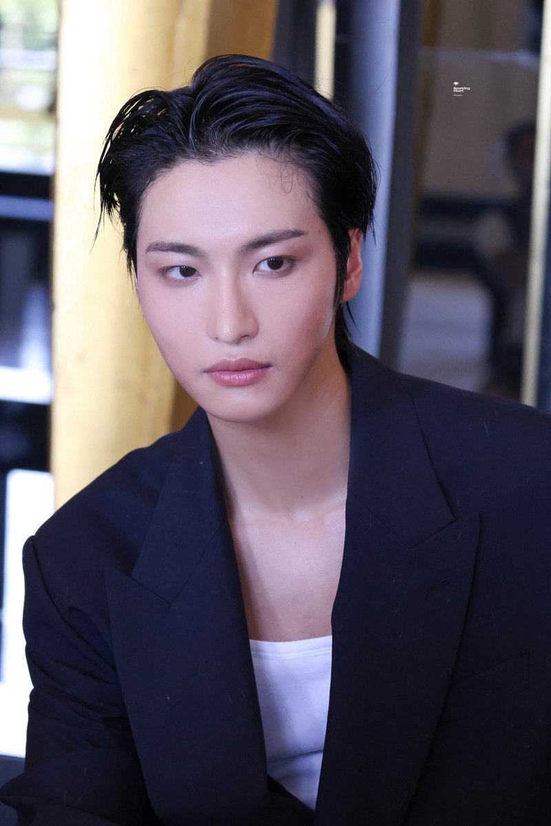 SparklingH_0403's tweet image. 250625 SONGZIO
너무나도 기특하고 자랑스러움..💗
#에이티즈 #ATEEZ #성화 #SEONGHWA