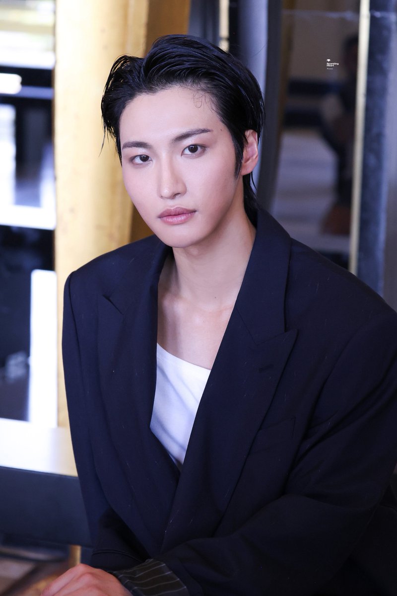 SparklingH_0403's tweet image. 250625 SONGZIO
너무나도 기특하고 자랑스러움..💗
#에이티즈 #ATEEZ #성화 #SEONGHWA