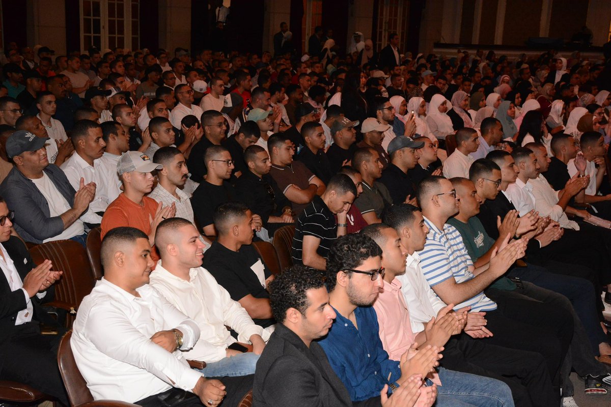 تتواصل فعاليات ملتقى شباب المعرفة 2025 في جمهورية مصر العربية، وسط حضور شبابي واسع ونقاشات نوعية تحت شعار اقتصاد المعرفة والتنمية البشرية. نُرحّب بمتابعتكم للبث المباشر لجلسات الملتقى، والتي تجمع الخبراء وصنّاع القرار والشباب في حوار معرفي بنّاء.

📡 رابط البث المباشر: