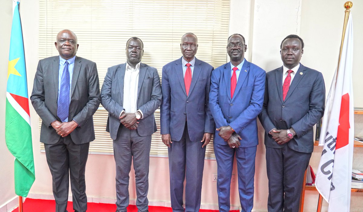 The SSRC leaders met with the Director General of the Institute for Diplomatic Studies, on July 18th to discuss expanding #FirstAid training to diplomats and military &amp; organized forces in remote areas, building on the recent training of 25 #diplomats to boost national resilience